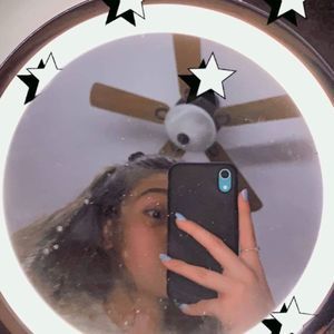 Meet your Posher, Lily